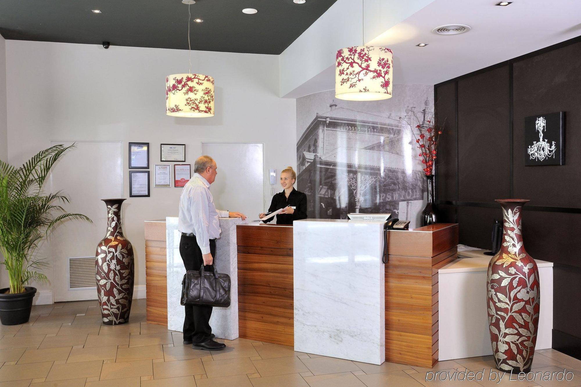 Metro Hotel Ipswich International 外观 照片