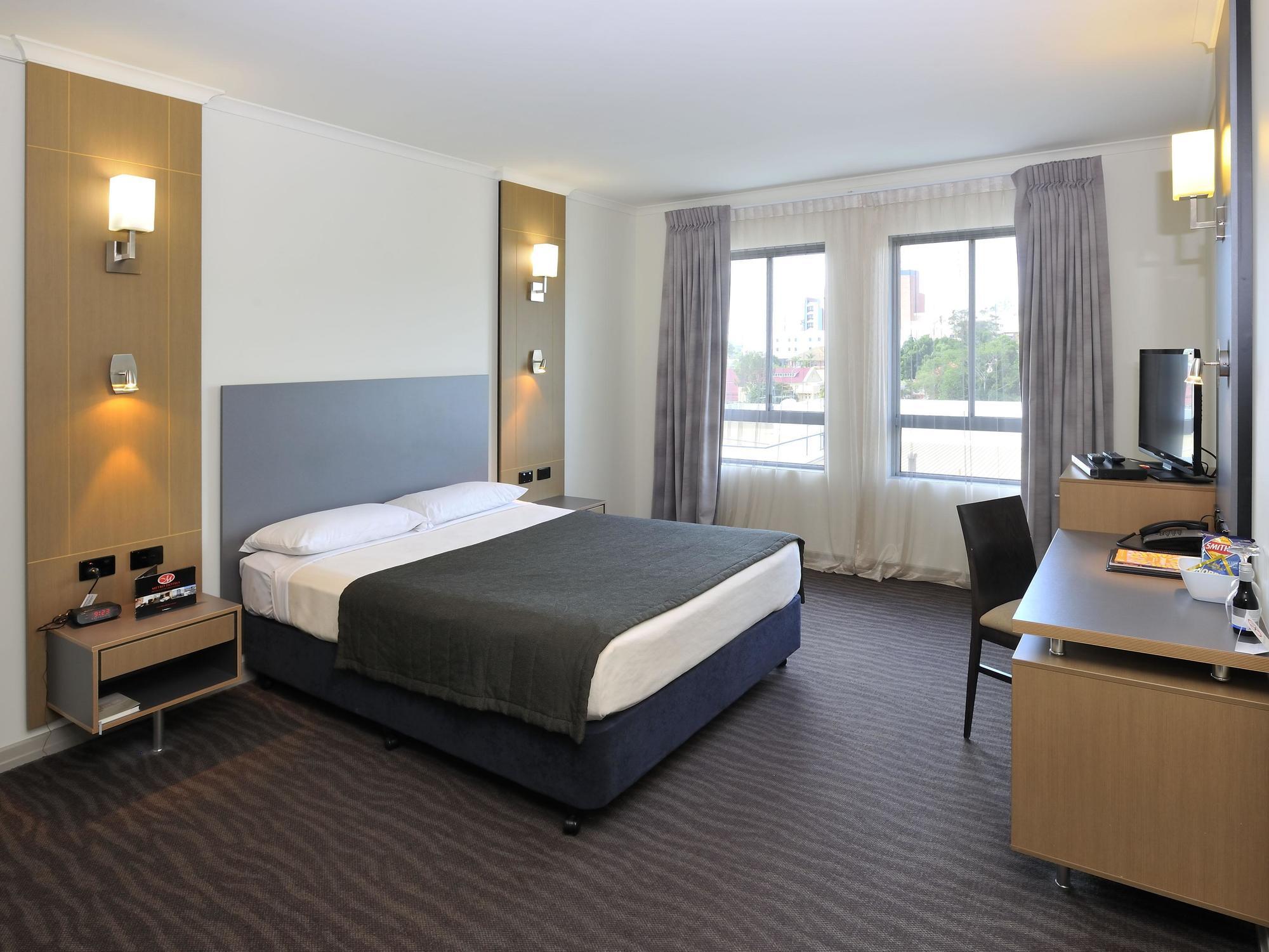 Metro Hotel Ipswich International 外观 照片