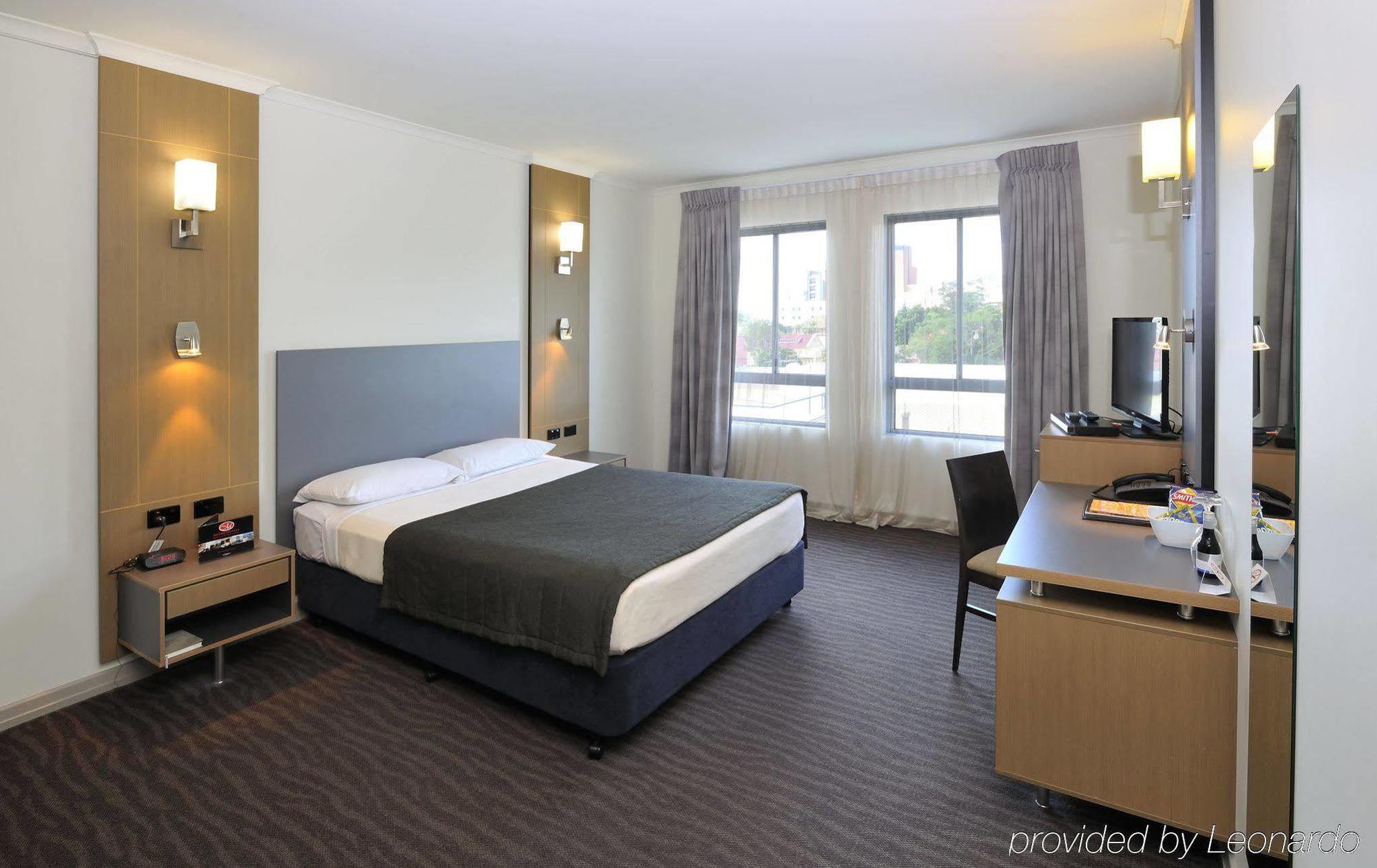 Metro Hotel Ipswich International 外观 照片