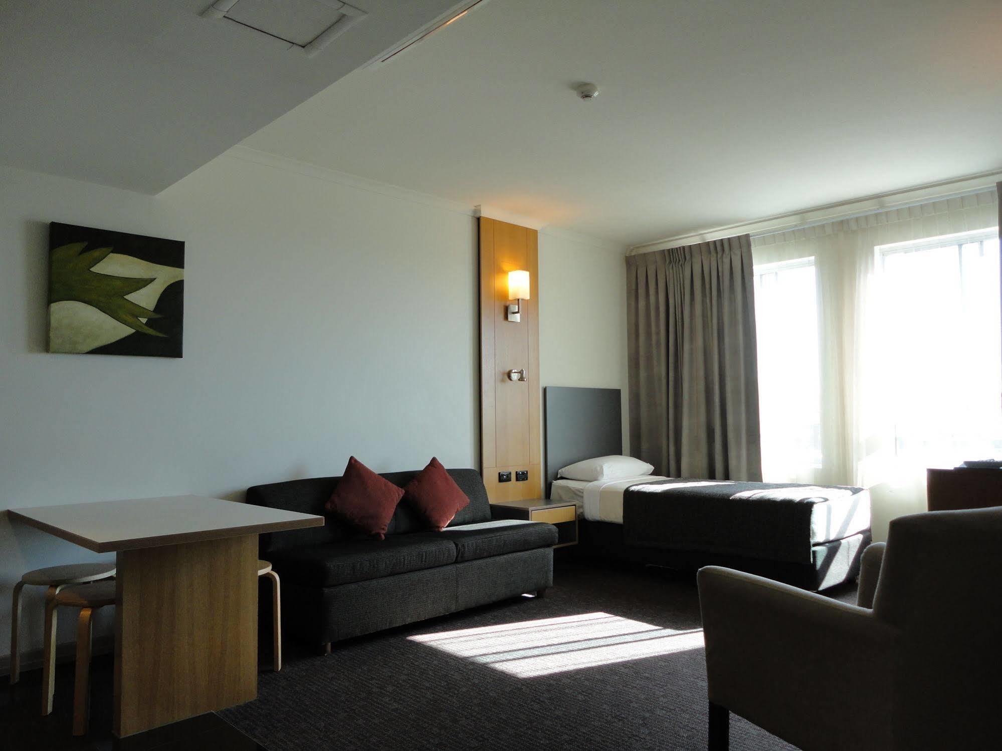 Metro Hotel Ipswich International 外观 照片