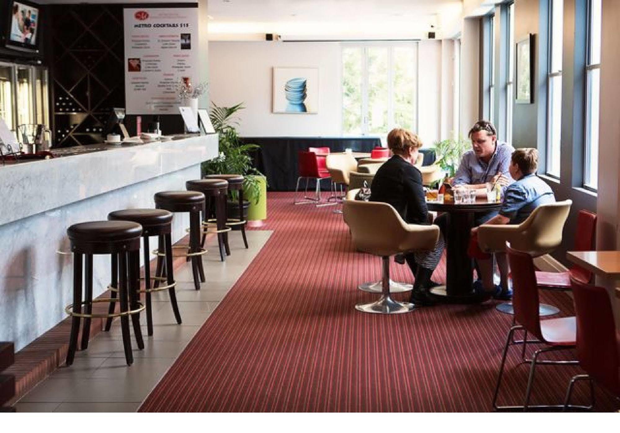 Metro Hotel Ipswich International 外观 照片